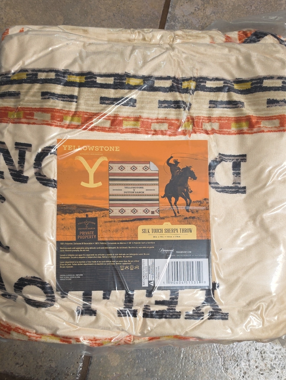 Yellowstone Dutton Ranch Silk Touch Sherpa Throw - Cream, Navy, Cream Rust 60x70